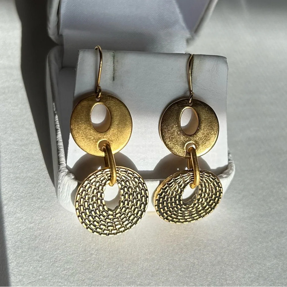 3/$20 Gold Tone Rope Chain Double Circle Drop Dangle Earrings Pierced - Picture 1 of 3